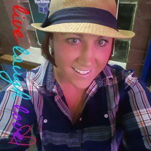 Meet your Posher, Lesley